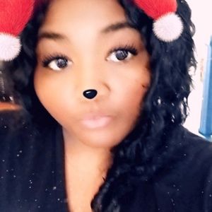 Meet your Posher, Shoshana